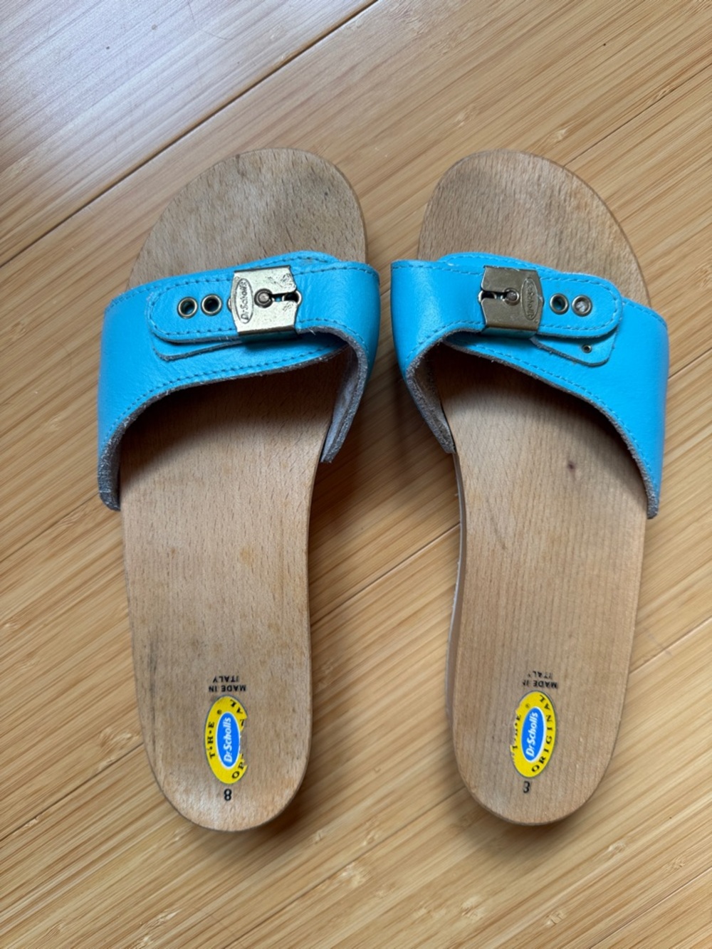 Vintage Dr. Scholl’s aqua blue leather slide sandals made in Italy size 8
